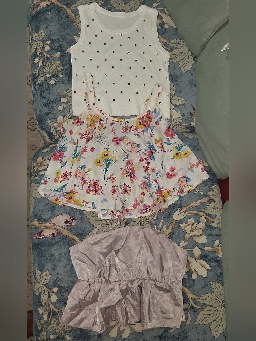 3 Women’s Tops Bundle Sizes S M L Floral & Embellished
